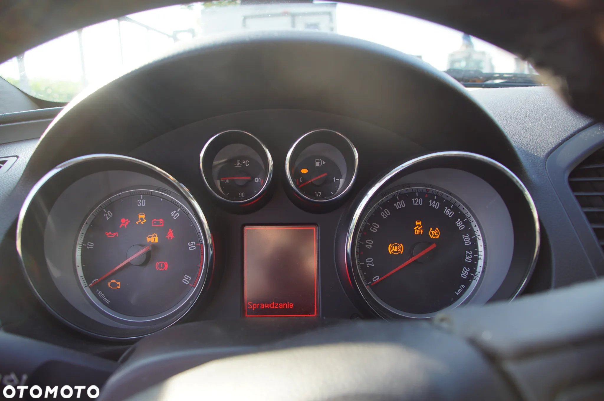 Auto na części - Opel Insignia A Kombi 2.0 CDTI A20DTJ 130 KM M32 GEK 2009R Silnik Skrzynia Drzwi Lusterko Szyba Lampa Zderzak Maska Błotnik Klapa Deska Kokpit Sterownik Moduł Licznik - 11