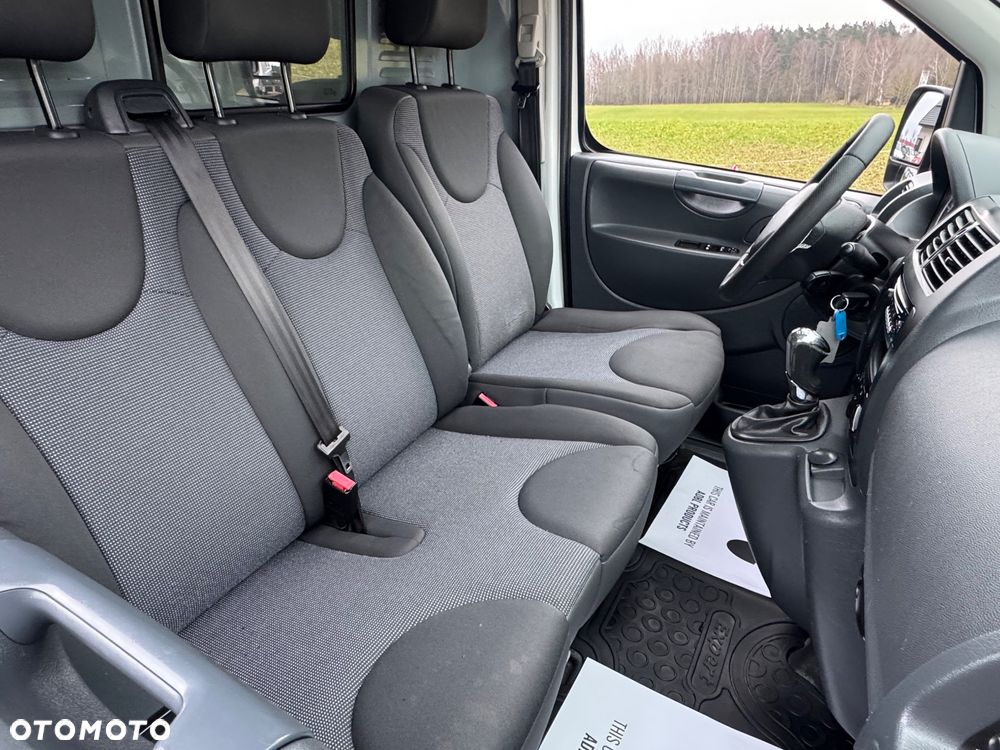 Peugeot Expert Kombi Standard 2,8t EAT8 - 18