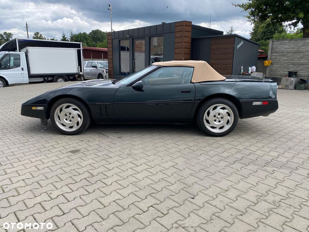 Chevrolet Corvette - 5