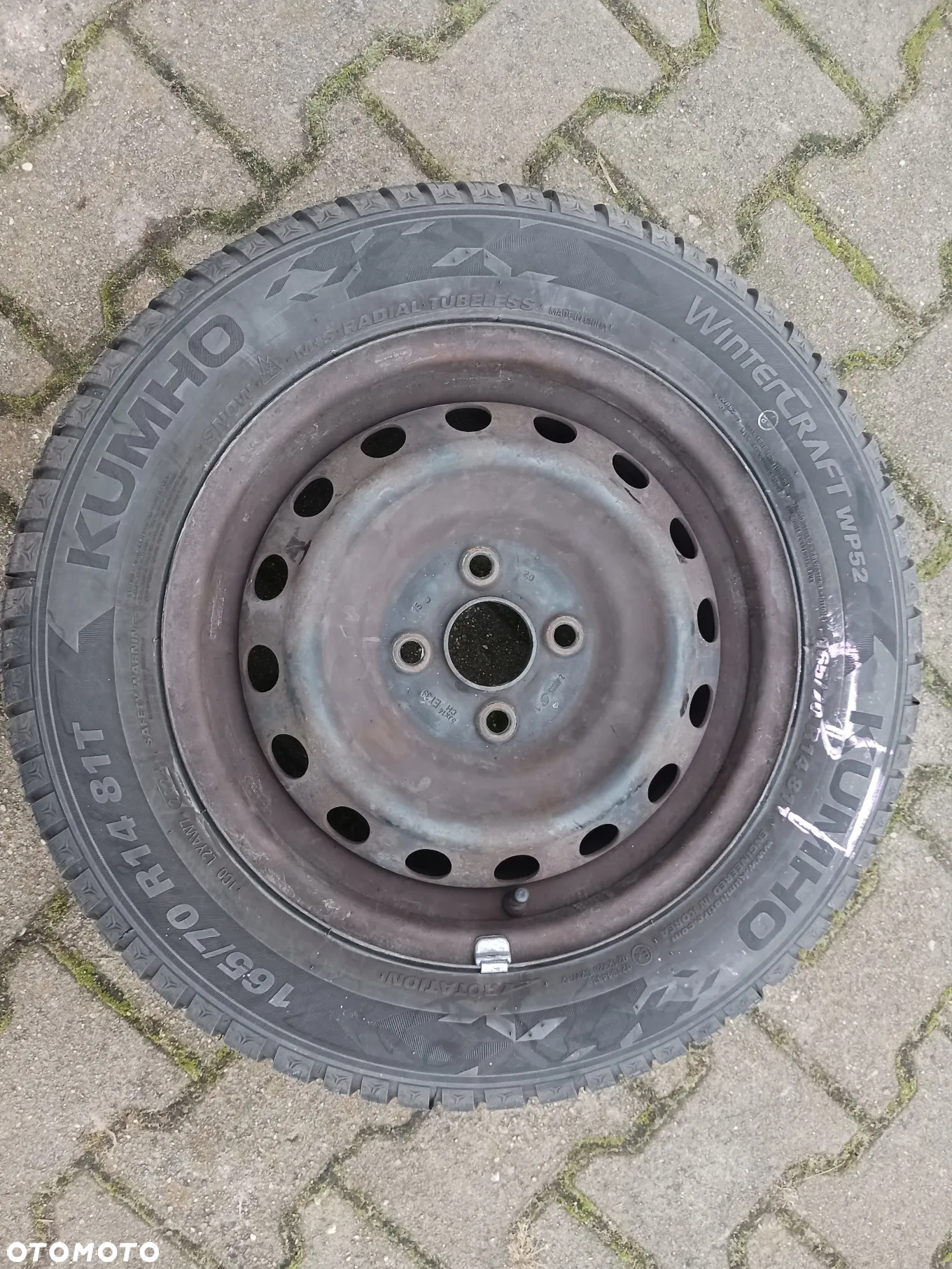 opony zimowe kumho wintercraft wp52 165/70 R14 81T z felgami - 2