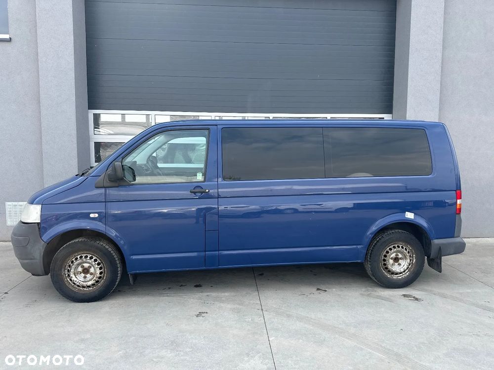 Volkswagen Caravelle - 6
