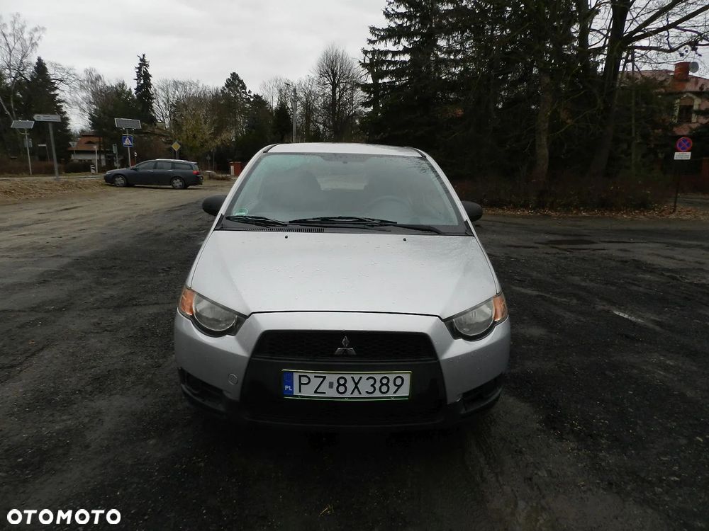 Mitsubishi Colt - 16