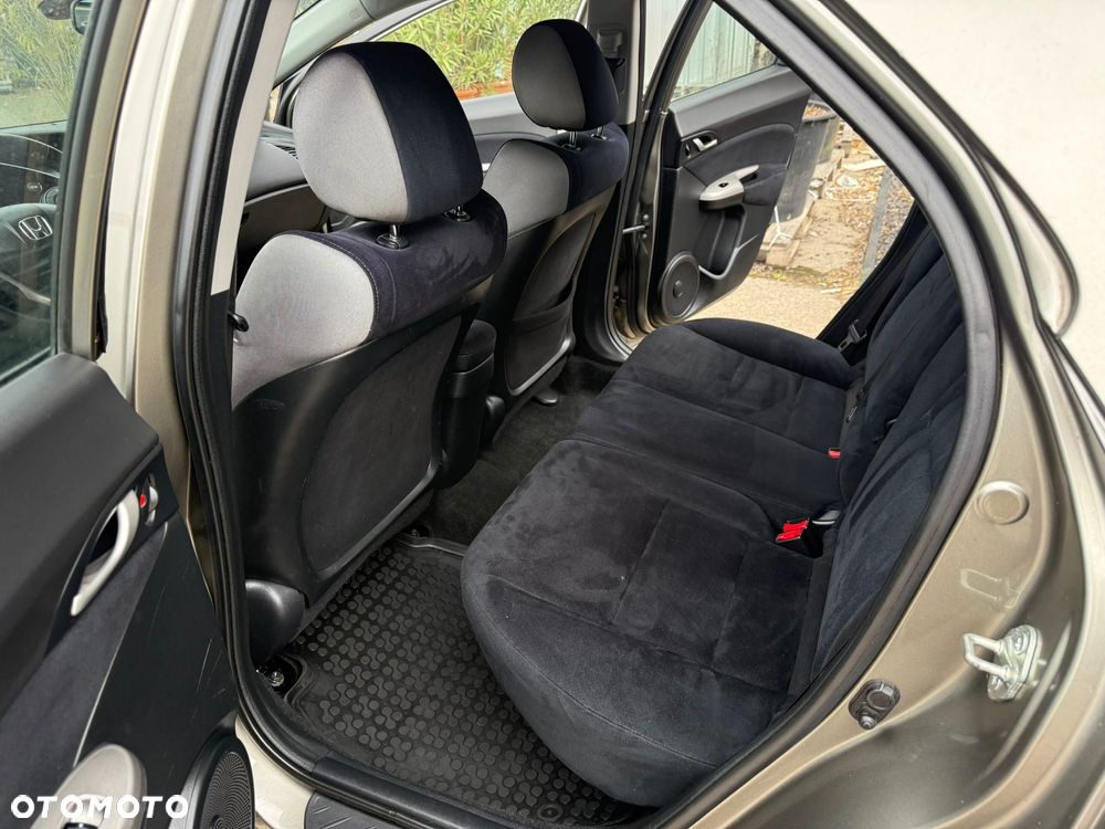 Honda Civic 1.8 Sport - 13