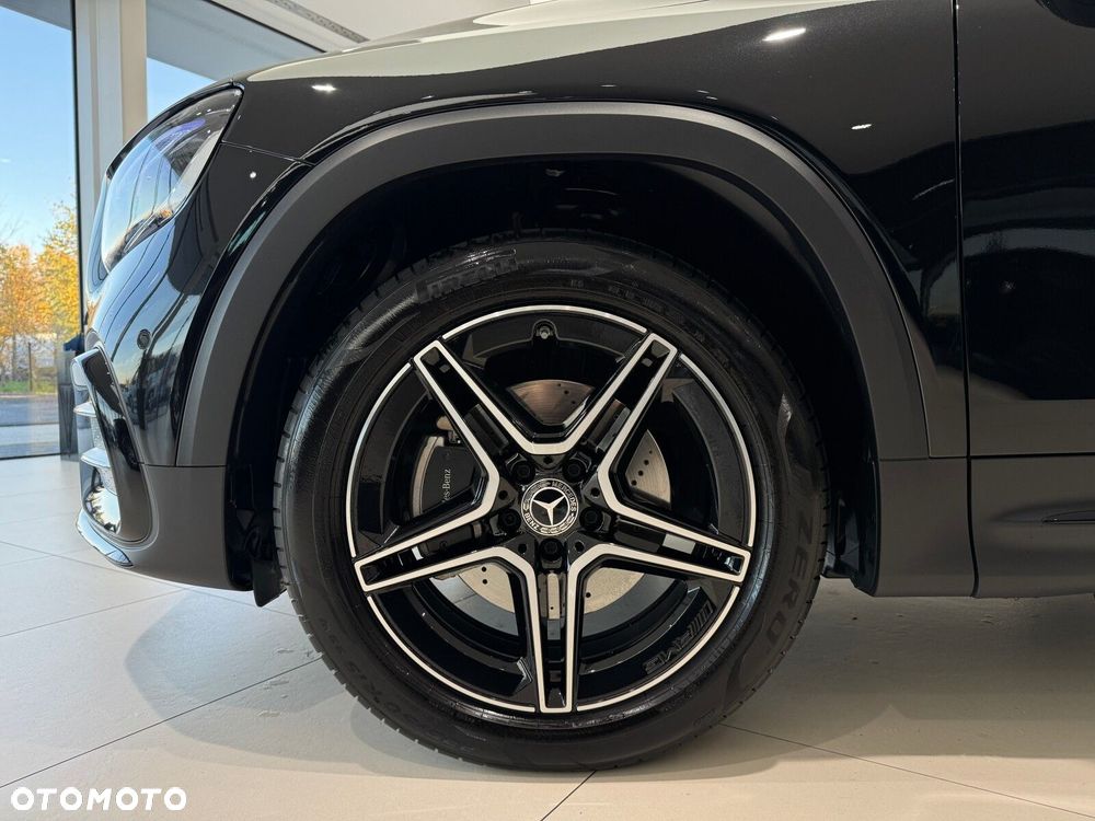 Mercedes-Benz GLB 200 AMG Line 7G-DCT - 19
