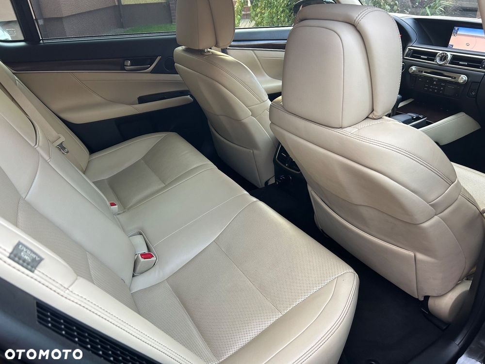 Lexus GS 450h Prestige - 17