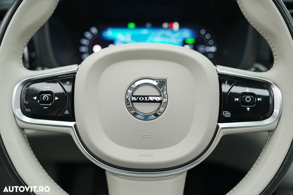 Volvo XC 60 Recharge T6 Twin Engine eAWD Inscription Expression - 38