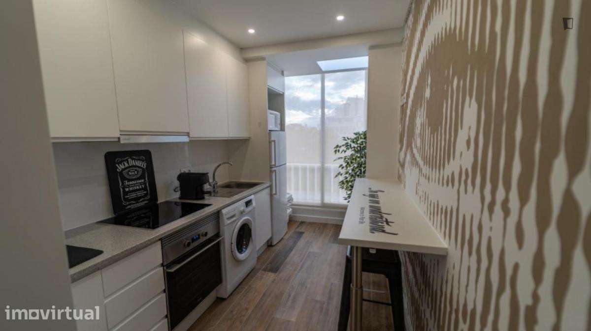 Quarto - localizado em Faro - Grande imagem: 5/30