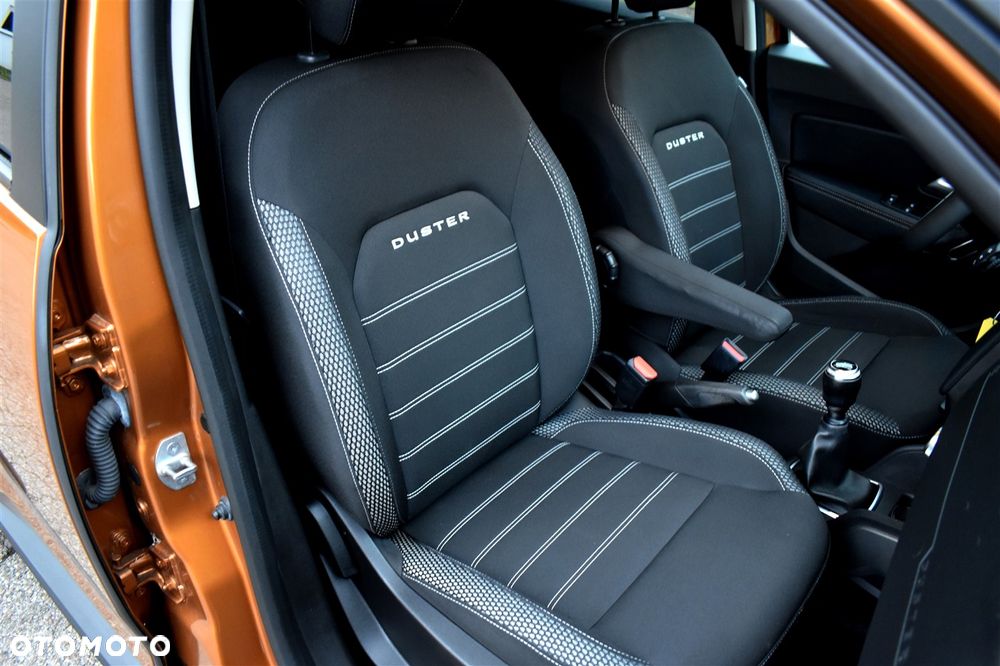 Dacia Duster 1.6 SCe Prestige - 24