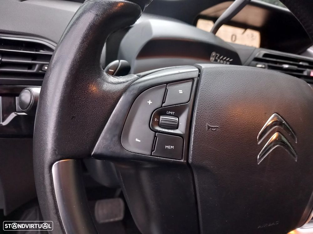 Citroën C4 Grand Picasso 1.6 e-HDi Intensive ETG6 J17 - 25