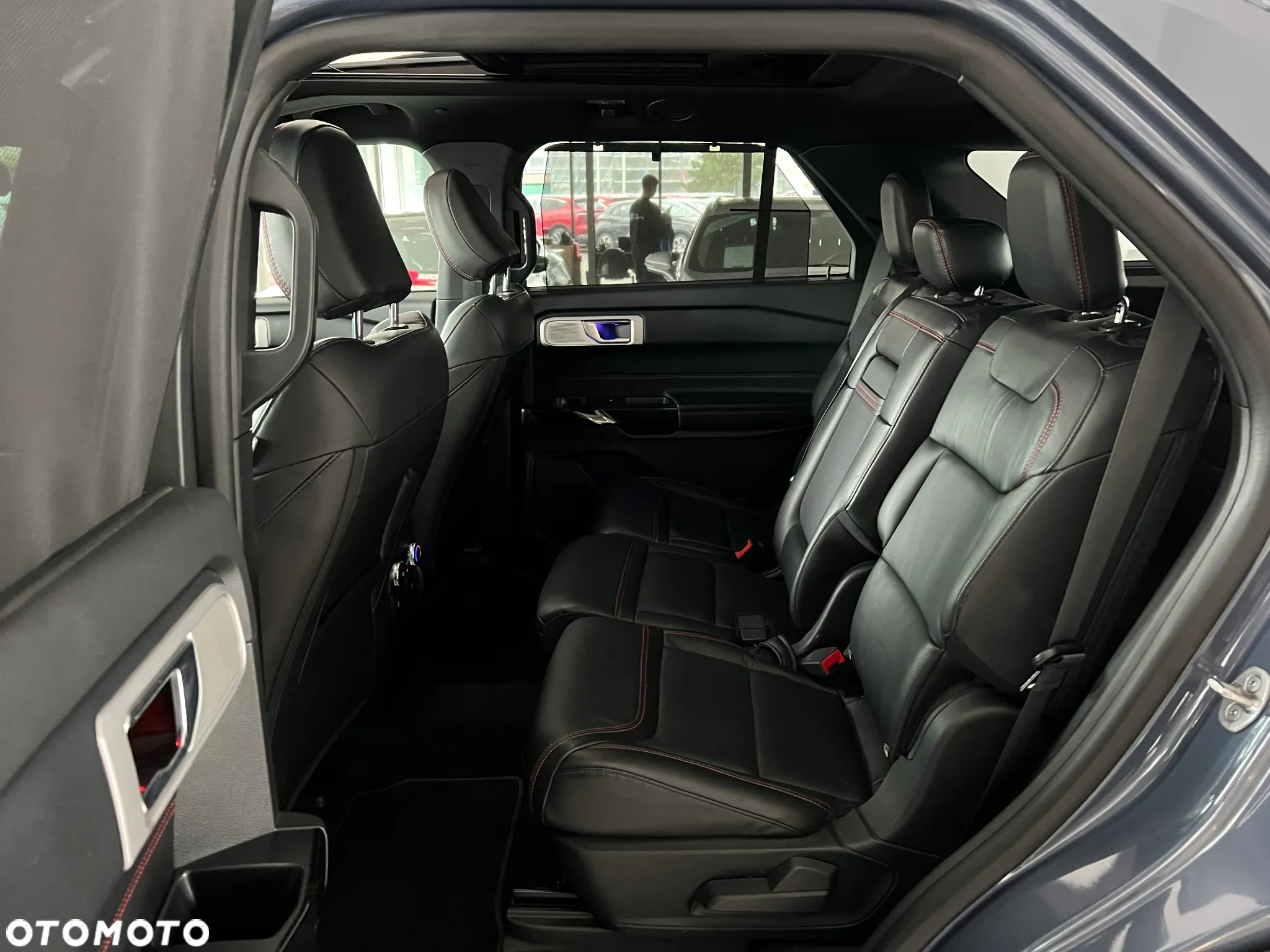 Ford Explorer 3.0 EcoBoost PHEV 4WD ST-Line - 37