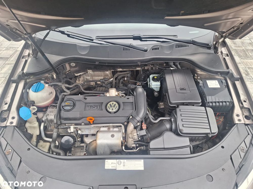 Volkswagen Passat 1.4 TSI BlueMotion Technology Comfortline - 22