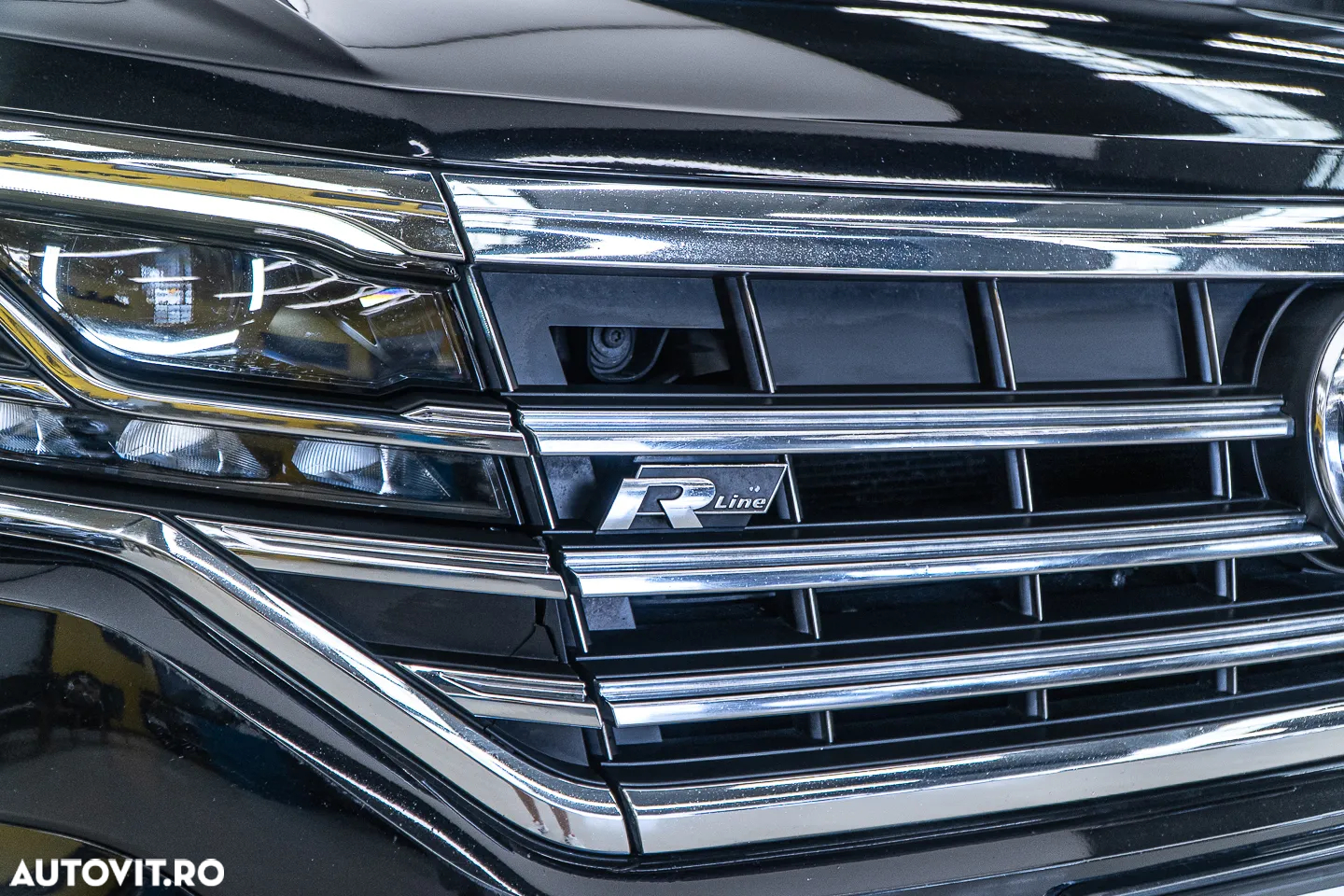 Volkswagen Touareg 3.0 V6 TDI 4Motion DPF Automatik R-Line - 31