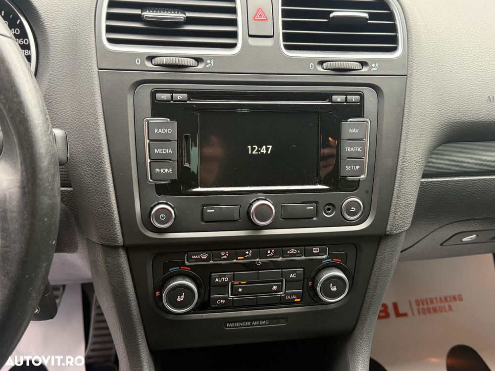 Volkswagen Golf 1.2 TSI BlueMotion Technology Style - 27