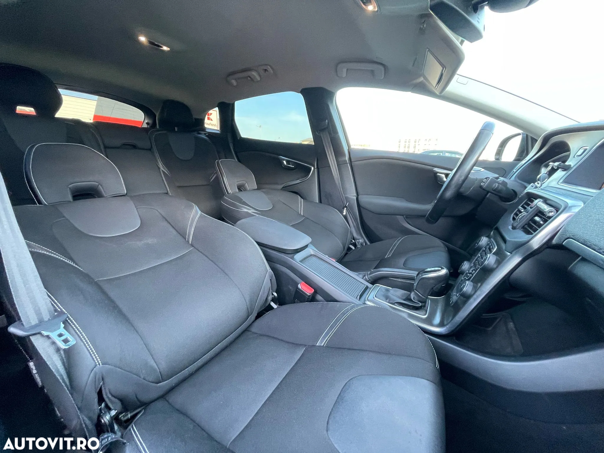Volvo V40 Cross Country D2 Powershift Momentum - 20