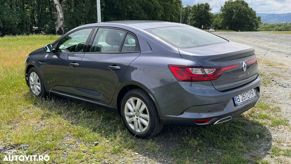 Renault Megane TCe 140 GPF Life - 8