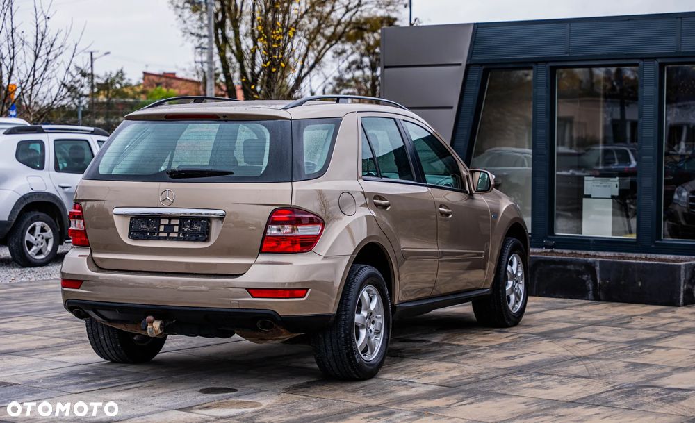 Mercedes-Benz ML - 19