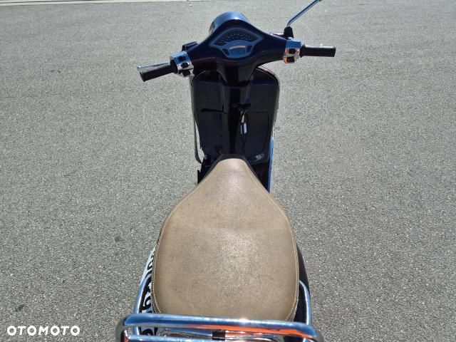 Piaggio Vespa - 5