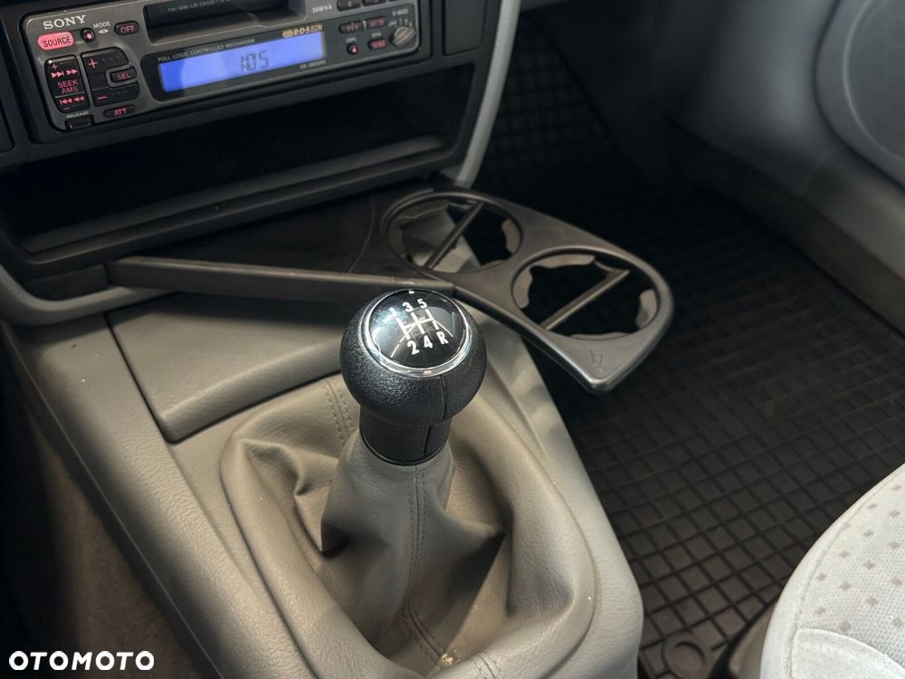Volkswagen Passat - 19