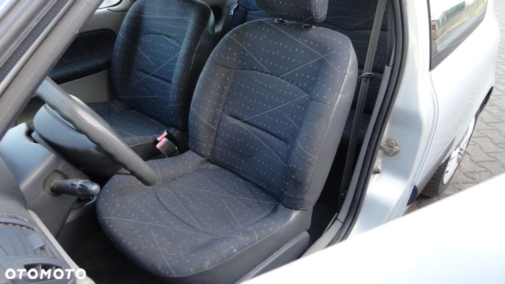 Renault Clio 1.2 16V Authentique - 7