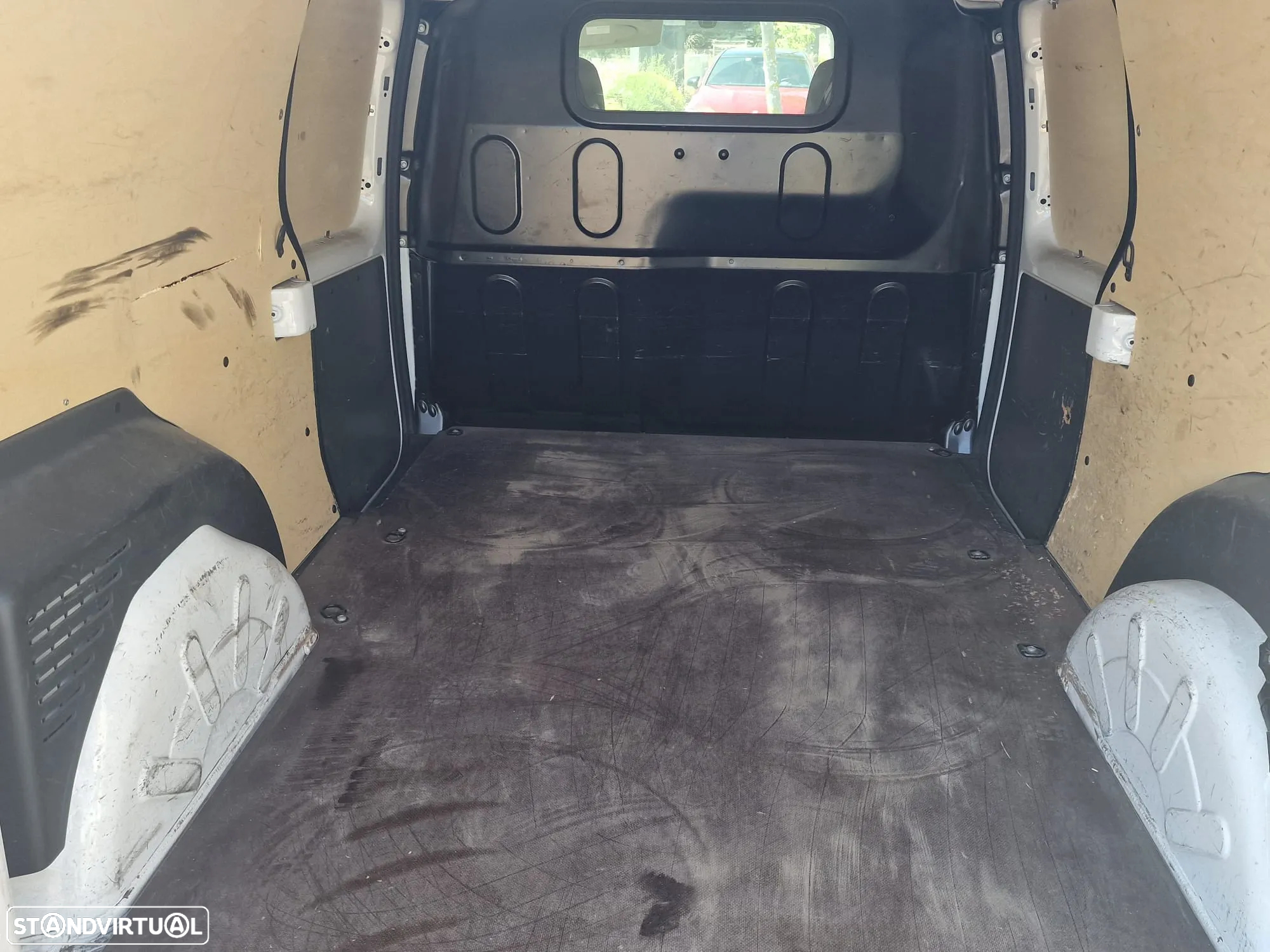 Renault kangoo ZE 33 - 26
