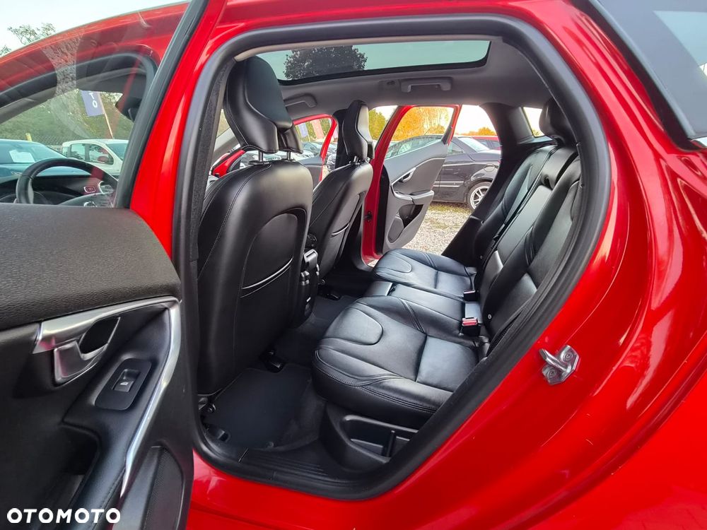 Volvo V40 D2 Kinetic - 25