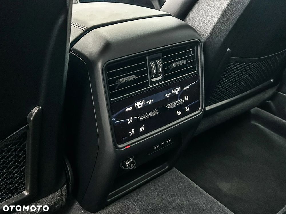 Porsche Cayenne Black Edition - 27