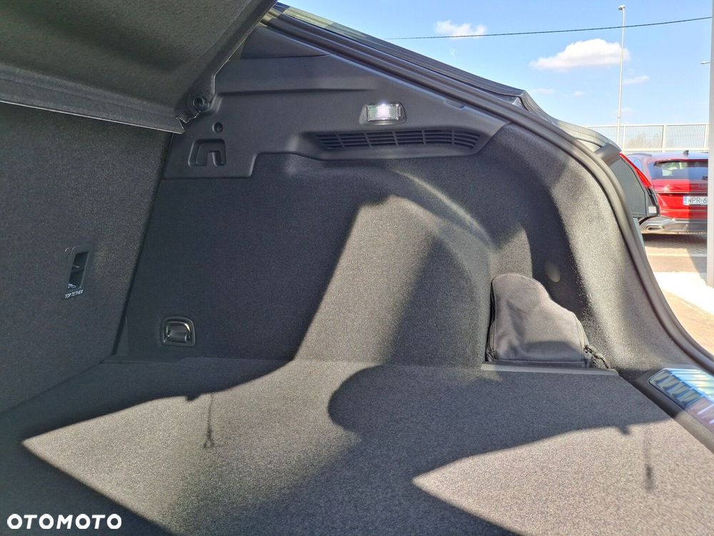 Audi Q3 Sportback - 9