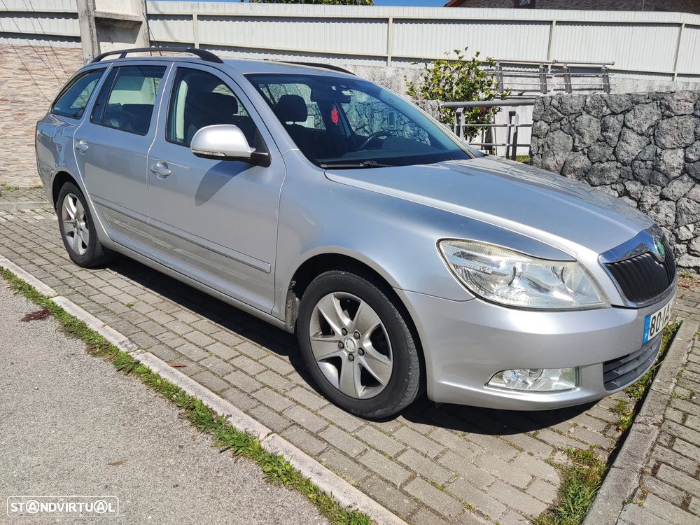 Skoda Octavia Break 1.6 TDi Elegance Pack - 2