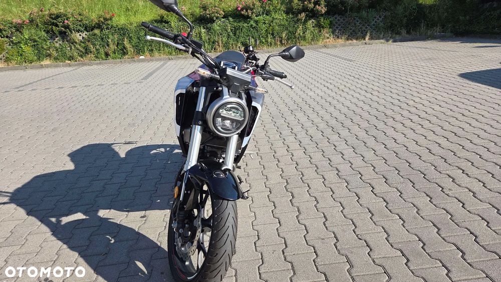 Honda CB - 3