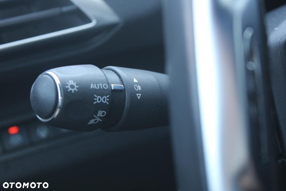 Peugeot 5008 - 31