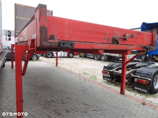 Krone ZABUDOWA BDF - 8