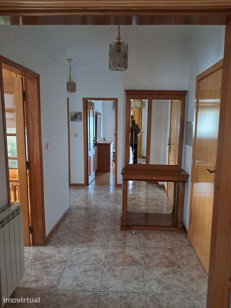 Arrenda-se Apartamento T2 em MIRANDELA - Vista 6