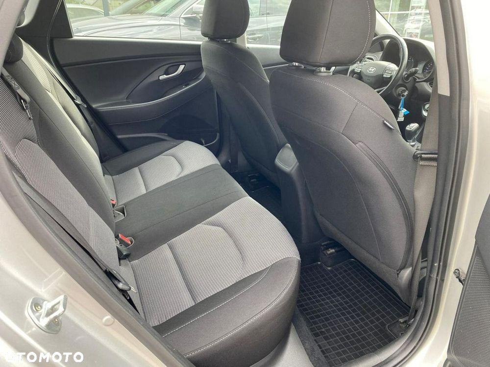 Hyundai i30 1.4 Classic + - 32