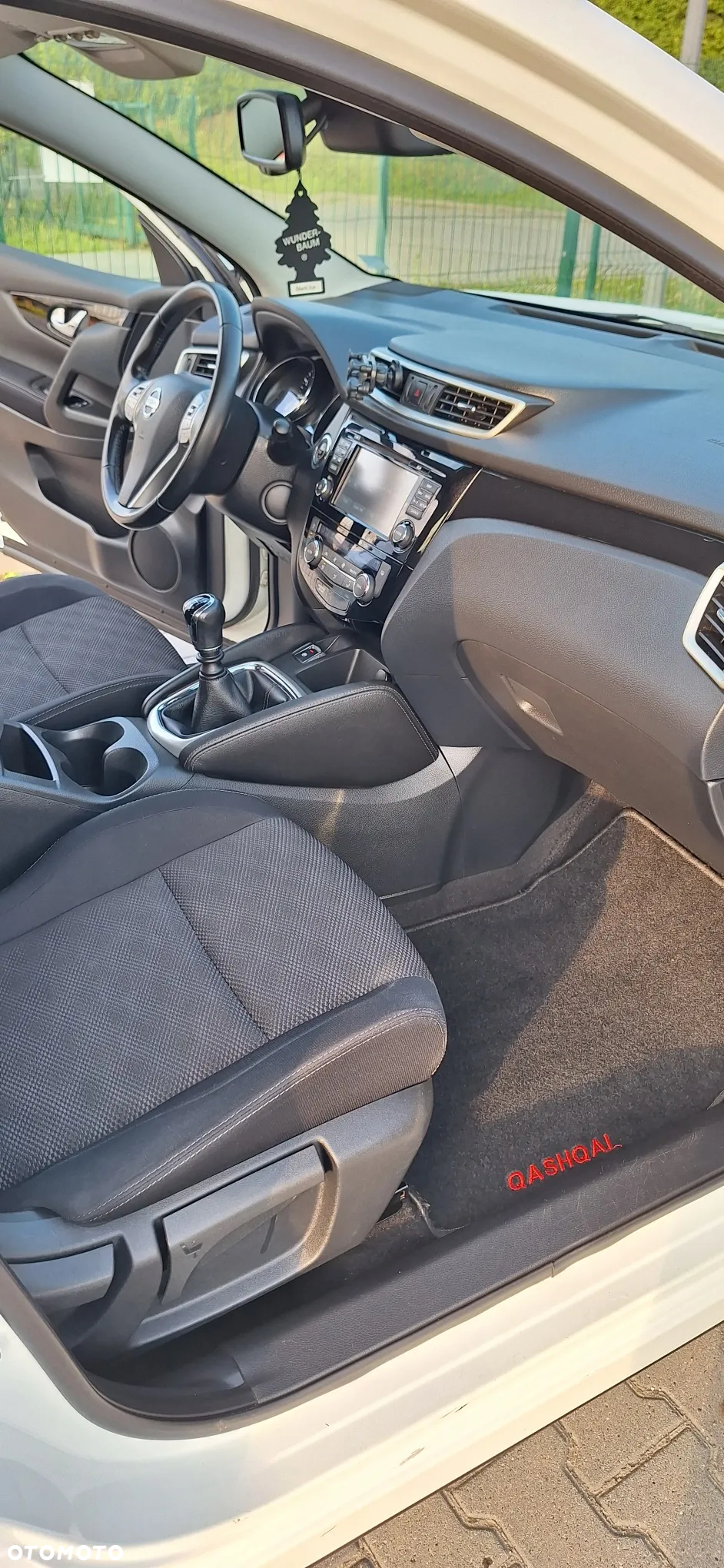 Nissan Qashqai 1.2 DIG-T N-Connecta - 6