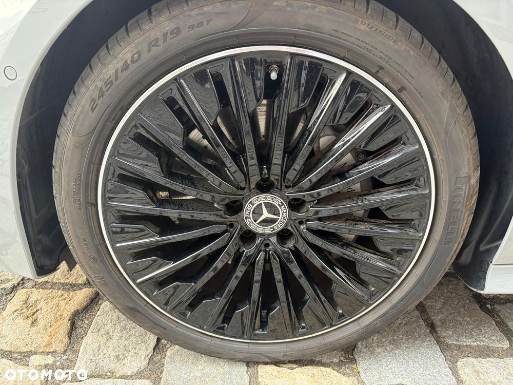Mercedes-Benz CLE 300 4Matic 9G-TRONIC Edition AMG Line - 11