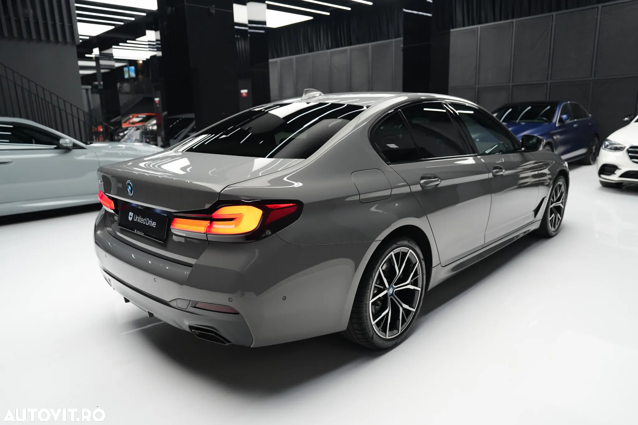 BMW Seria 5 545e xDrive AT PHEV - 11