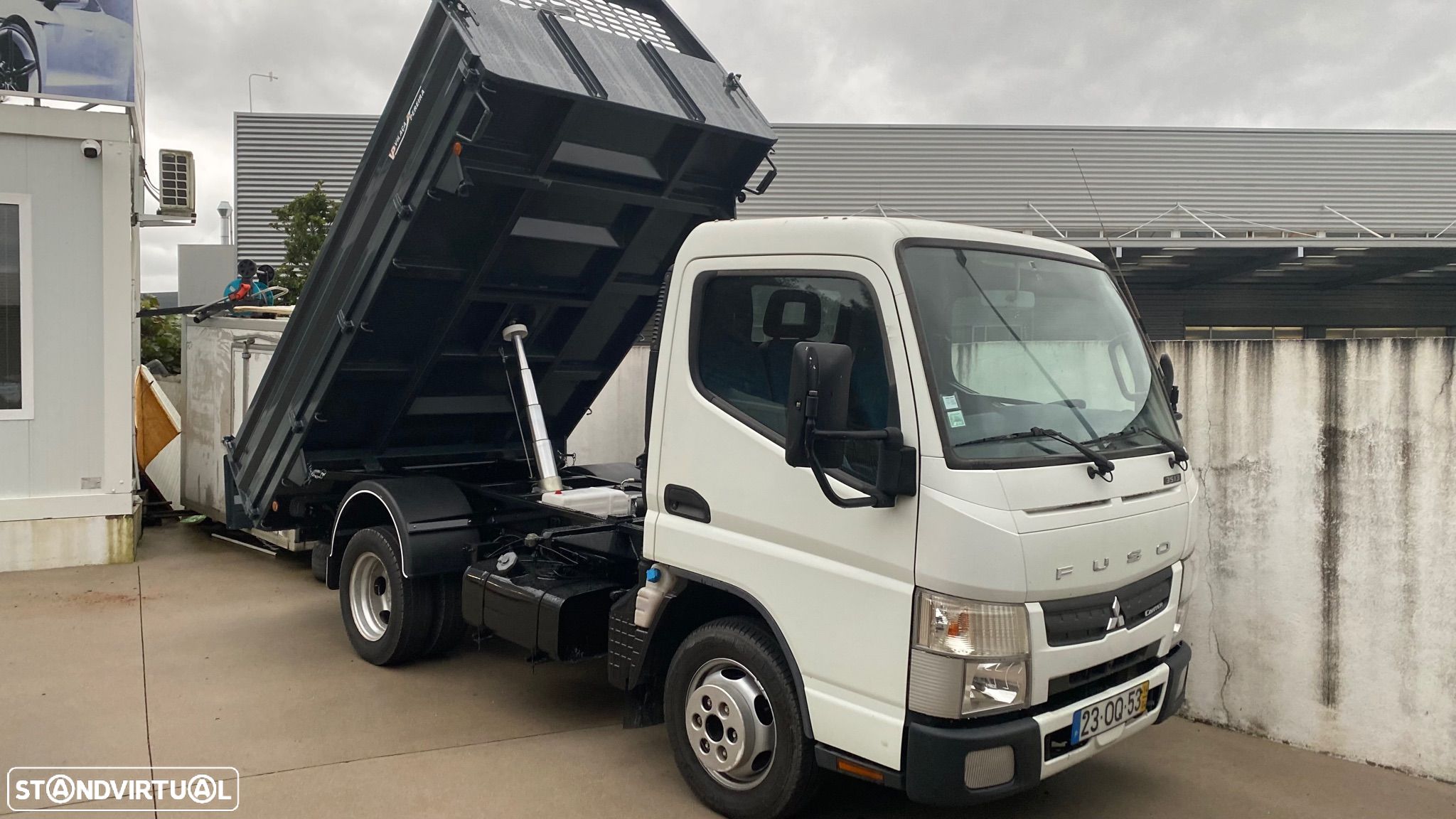 Mitsubishi CANTER - 1