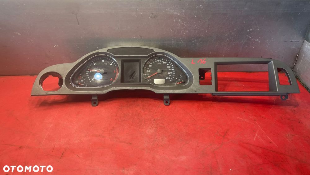ZEGARY LICZNIK AUDI A6-C6 5550007301 - 1