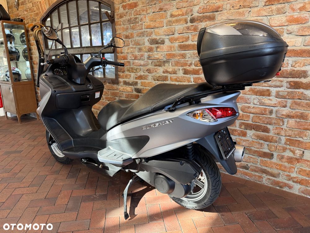 Suzuki Burgman - 6