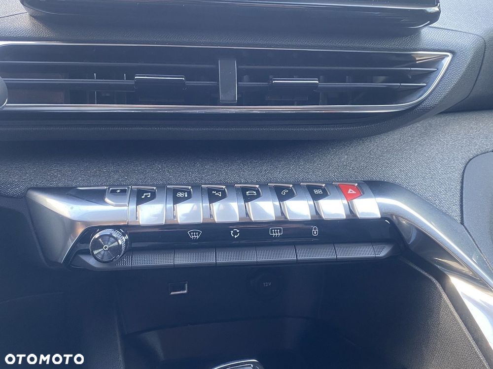 Peugeot 3008 1.6 PureTech Hybrid PHEV Allure Pack S&S EAT8 - 20