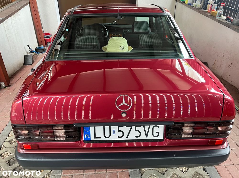 Mercedes-Benz W201 (190) - 5