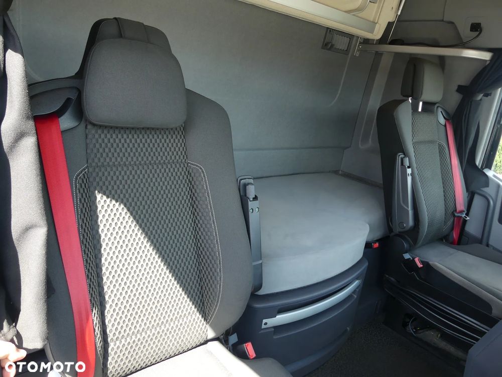 Renault T440 13L / EURO 6 / LOW DECK / HIGH CAB / AUTOMAT / - 30