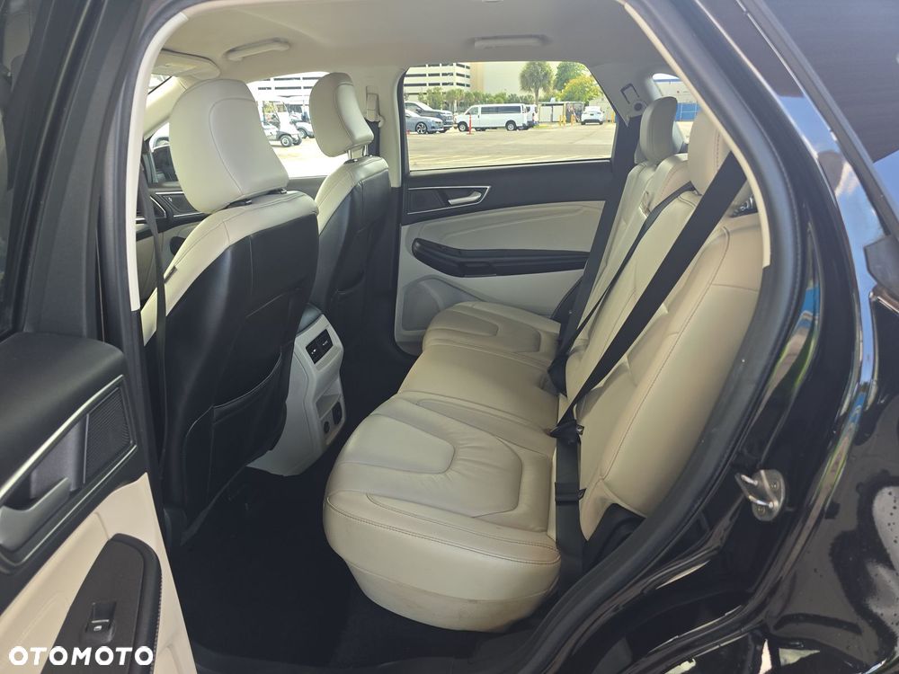 Ford Edge 2.0 EcoBlue Bi-Turbo 4x4 Titanium - 11