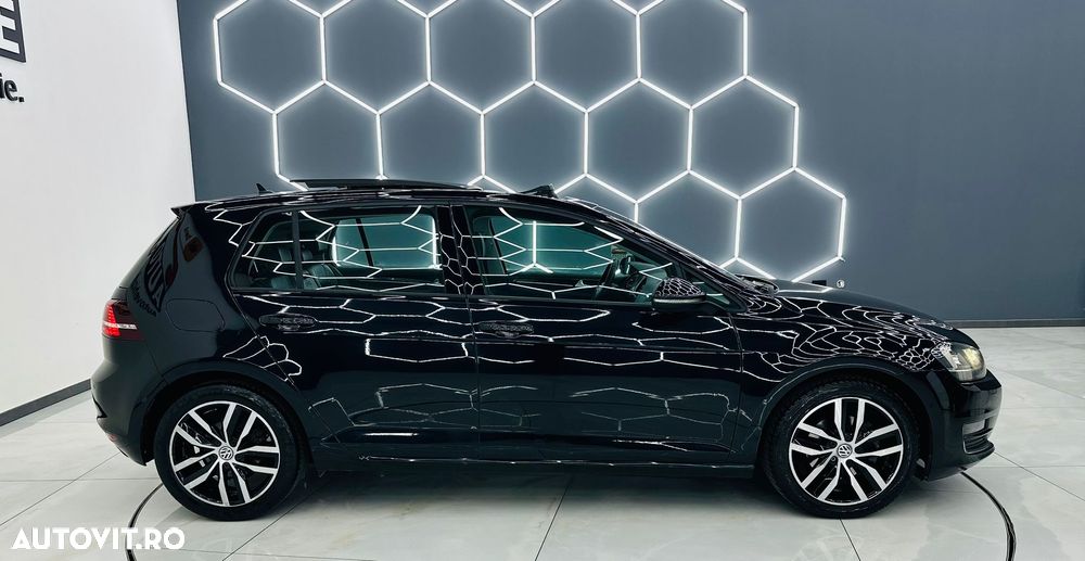 Volkswagen Golf 1.6 TDI DPF BMT Highline - 37