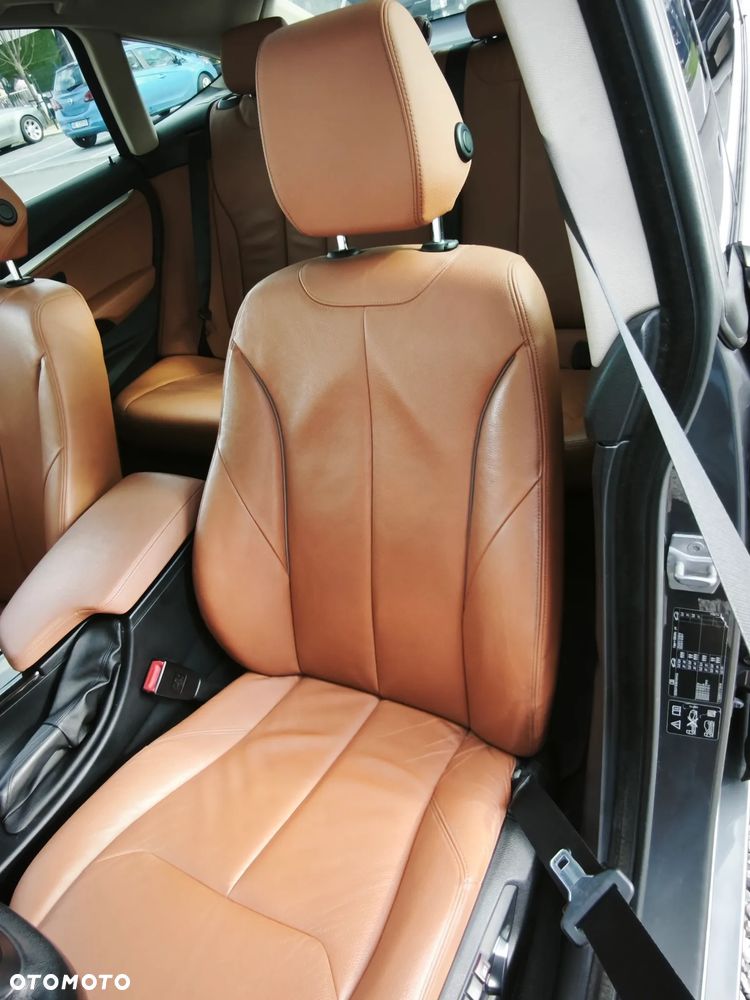 BMW 3GT 320d xDrive Luxury Line - 16
