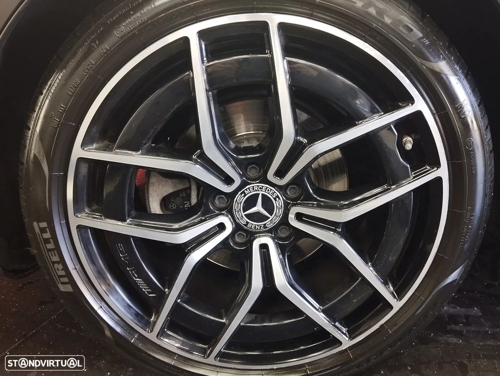 Mercedes-Benz E 220 d AMG Line - 11