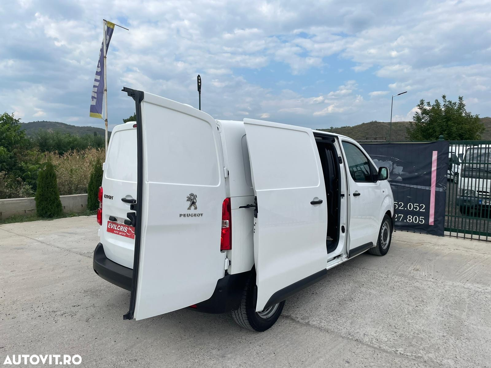 Peugeot Expert L2H1 - 22