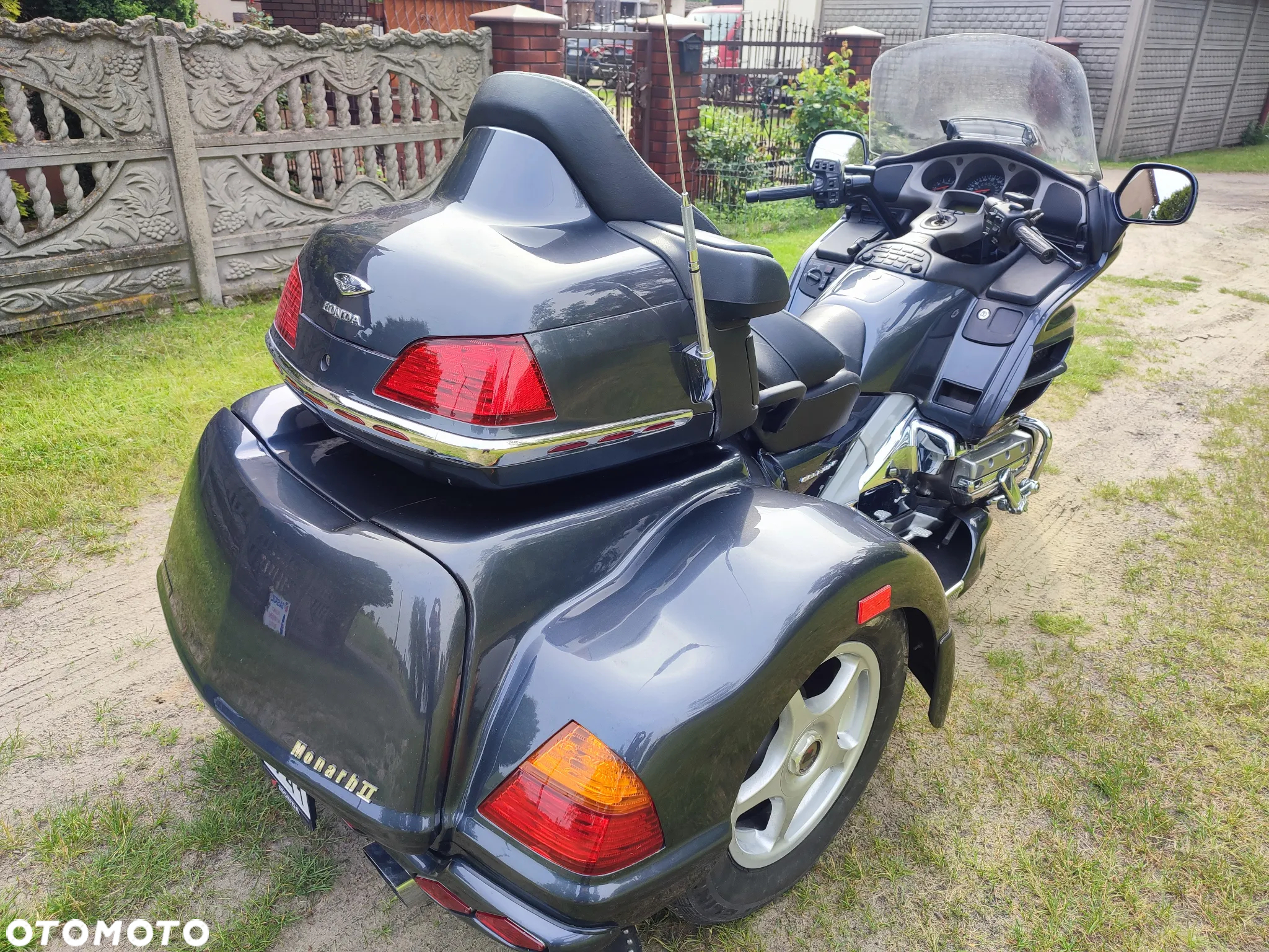Honda GL - 8
