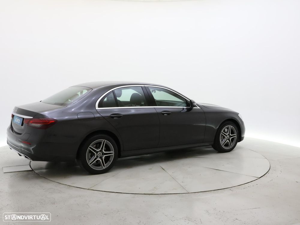 Mercedes-Benz E 300 de AMG Line - 7