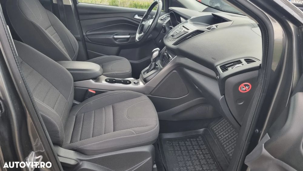 Ford Kuga 2.0 TDCi 4WD Powershift Titanium - 8